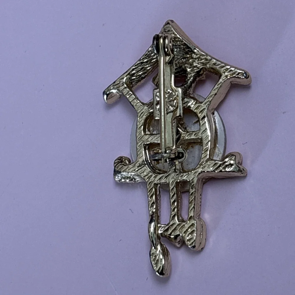 Vintage Mother of Pearl Gold Tone Cuckoo Clock Brooch Pin